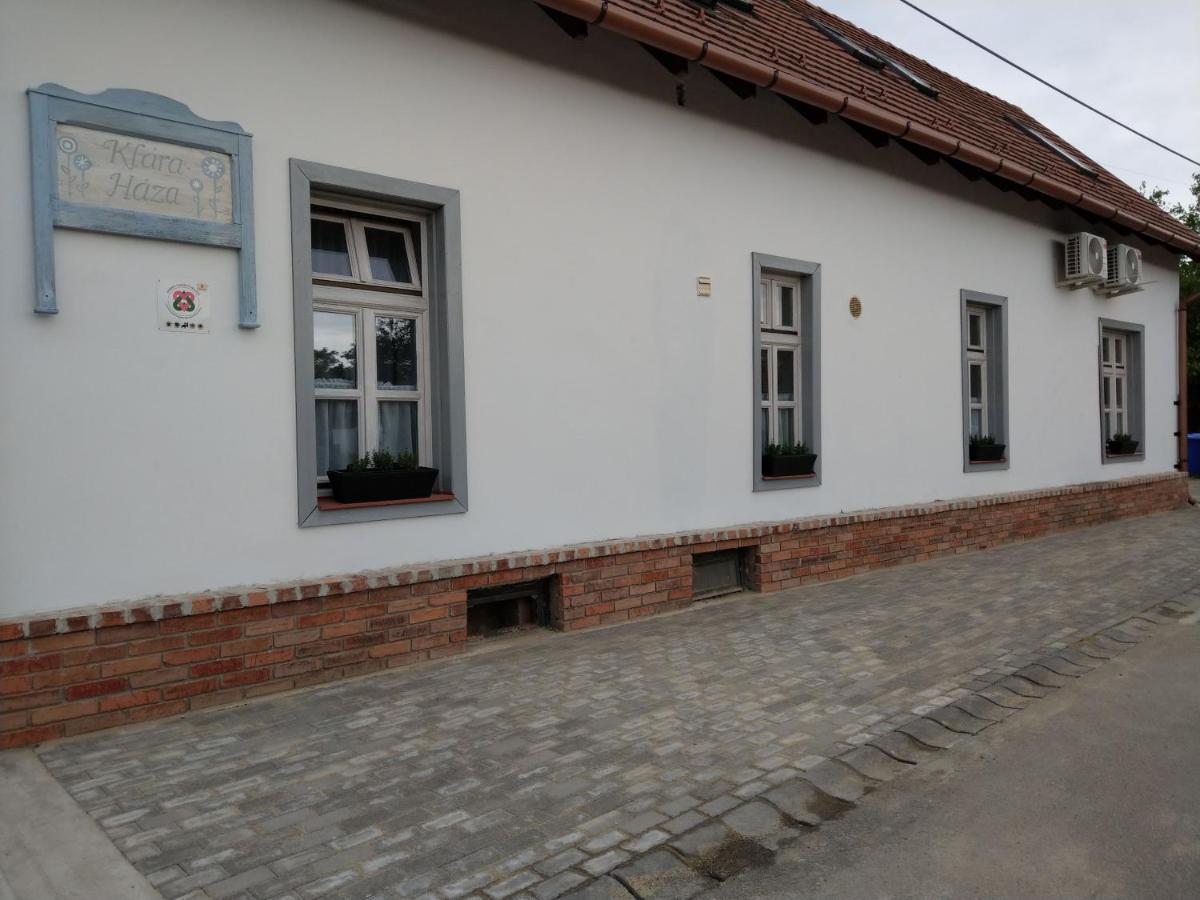 Klara-Haza Vendeghaz Hotel Tiszadorogma Exterior photo